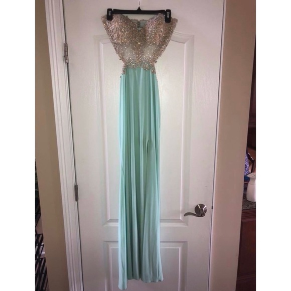 Prom Dress - Picture 3 of 3